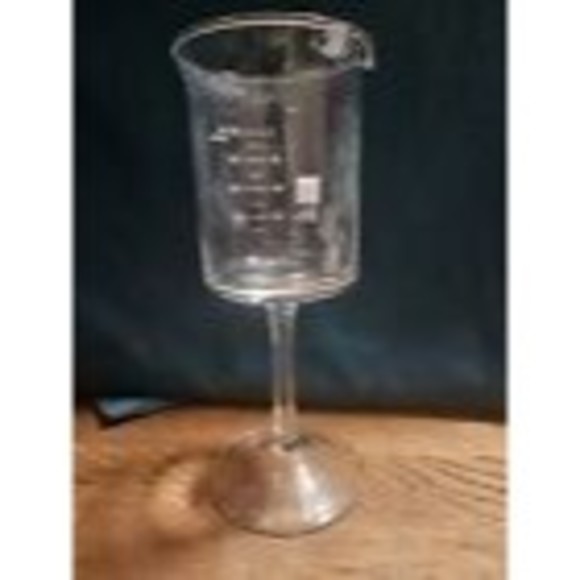 New Beaker Wine Glass from Periodic Tableware perfect for science lover - Picture 7 of 7